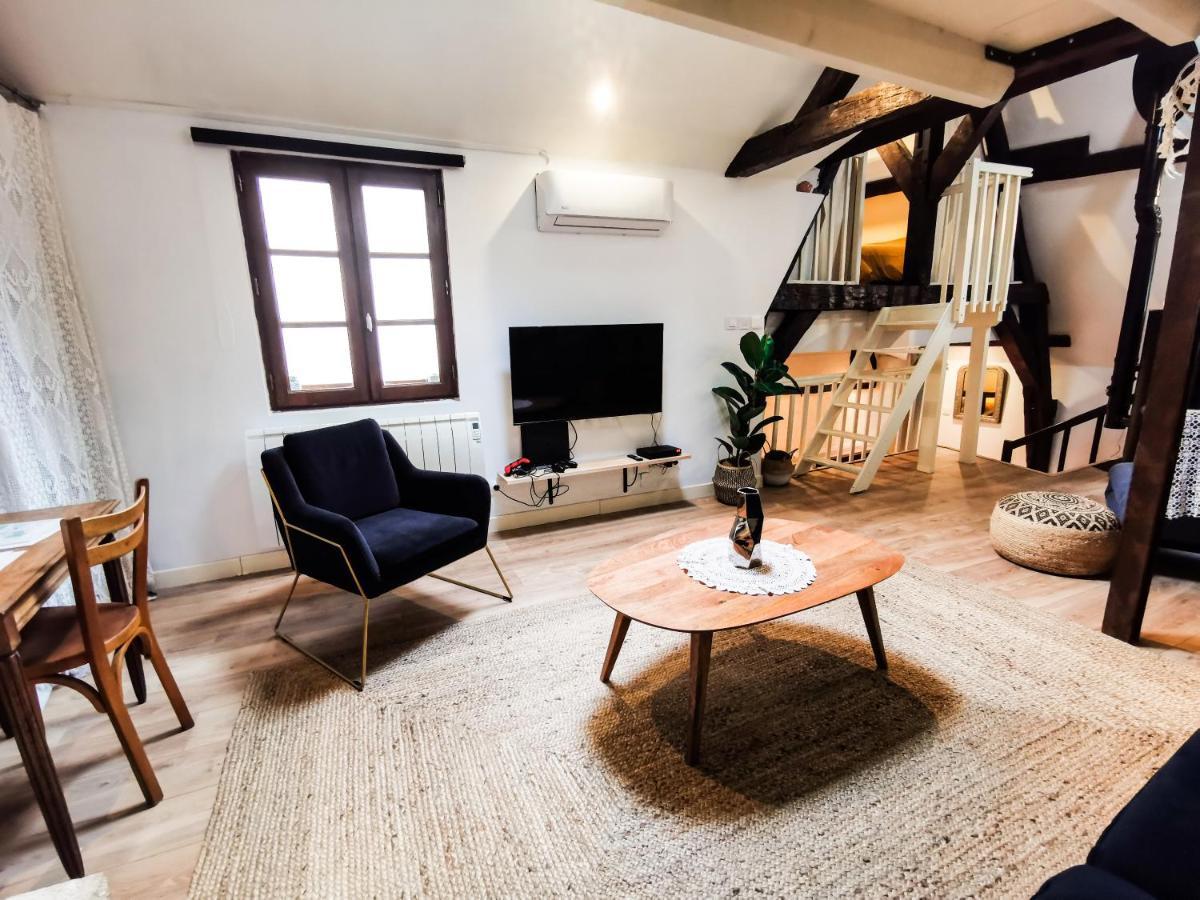 Loft Atypique Au Calme Avec Cour Privative Appartement Bourges Buitenkant foto